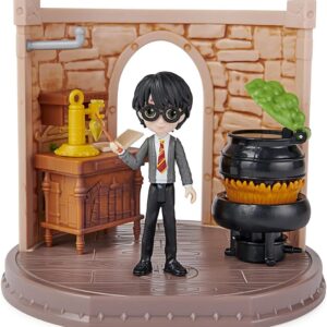 Wizarding World Harry Potter, Magical Minis Potions Classroom with Exclusive Harry Potter Figure and Accessories, Kids Toys for Ages 5 and up