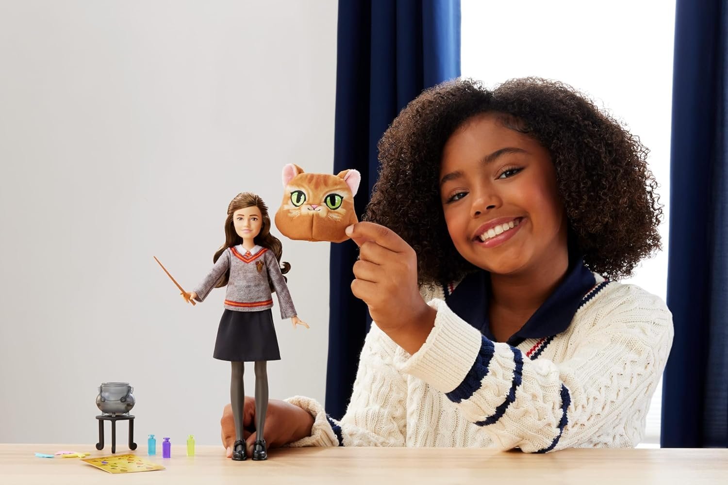 Mattel Harry Potter Toys, Polyjuice Potions Hermione Granger Doll & Playset, Movie-Inspired Hogwarts Uniform, 13 Accessories & Fizz - Image 2