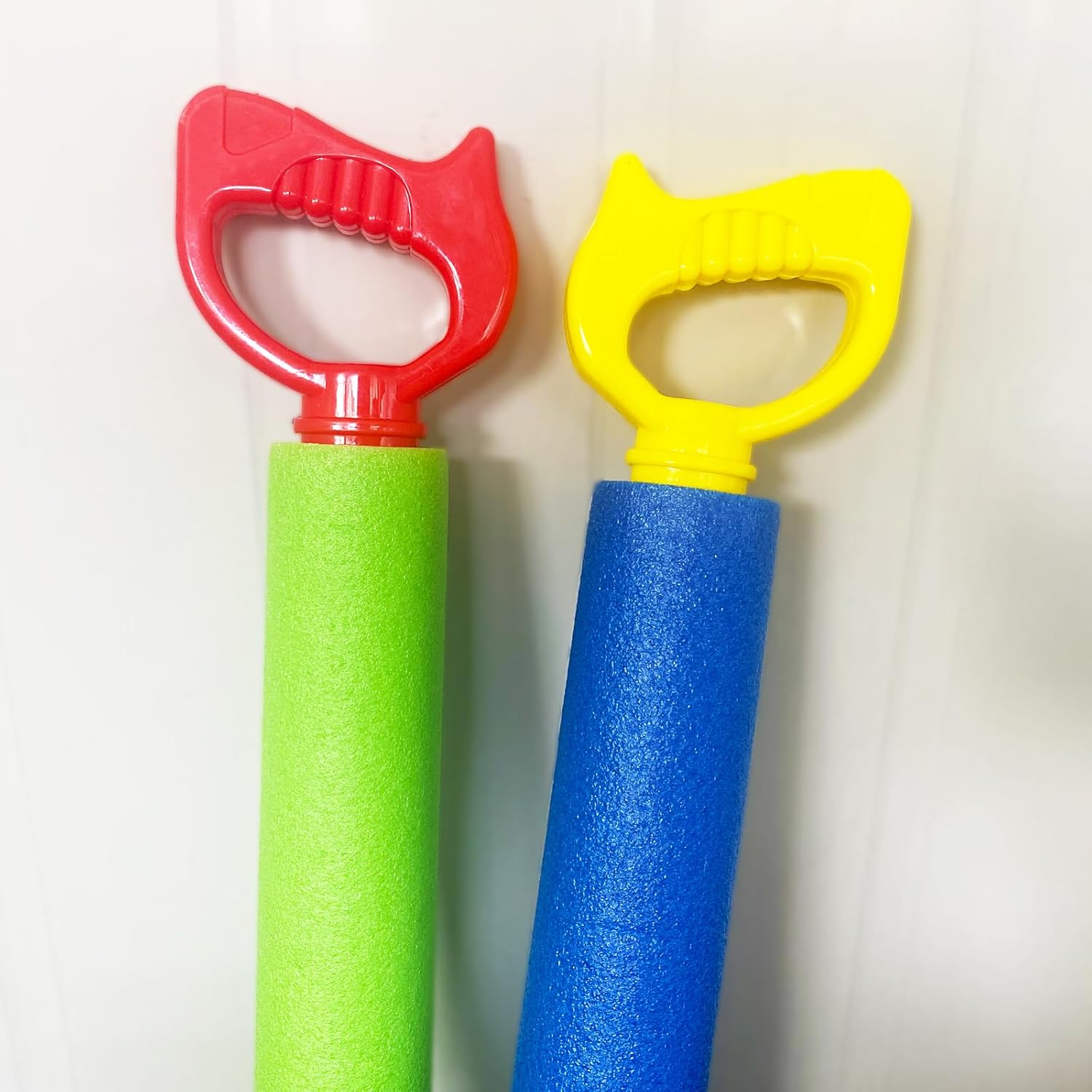 4-Pack Water Blaster Soaker Guns Set,15'' Water Guns with Plastic Handle Outdoor Swimming Pool Beach Summer Fun Party Games - Image 7