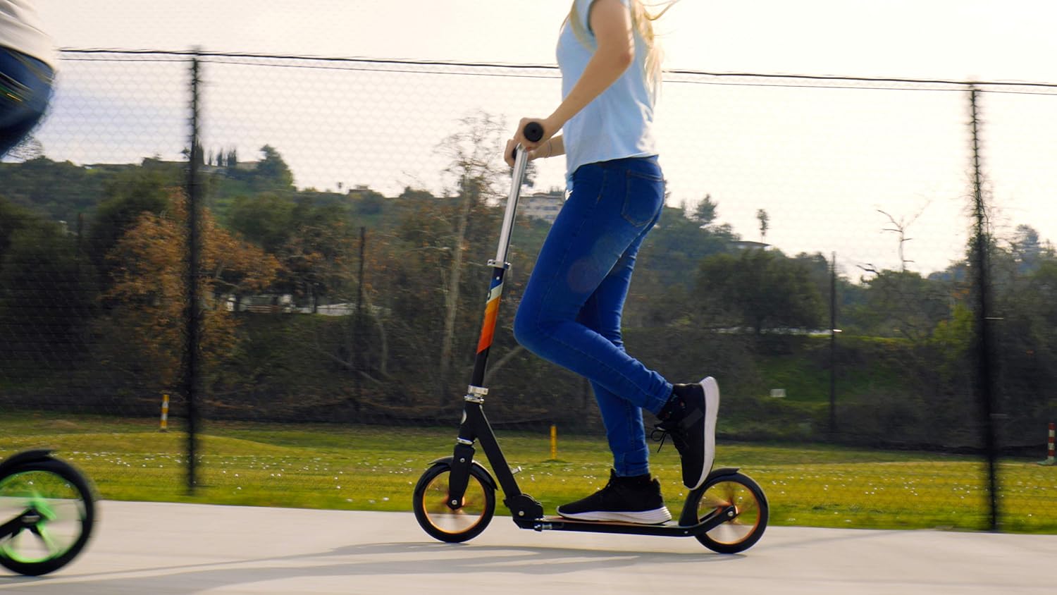Razor A5 Lux Kick Scooter for Kids Ages 8+ - 8" Urethane Wheels, Aluminum Frame, Anodized Finish Featuring Bold Colors and Graphics, for Riders up to 220 lbs - Image 5