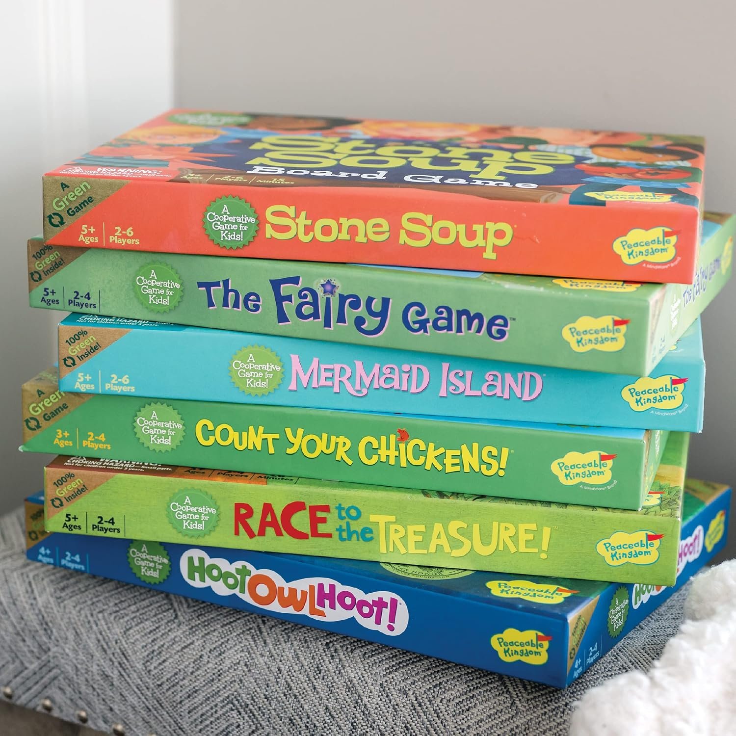 Peaceable Kingdom Snug as a Bug in a Rug Award Winning Cooperative Preschool Skills Builder Game for 2 to 4 Kids ages 3+ - Image 8